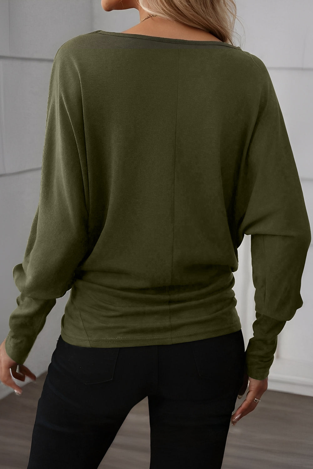 Sofia | Essential Long Sleeve Pullover Top