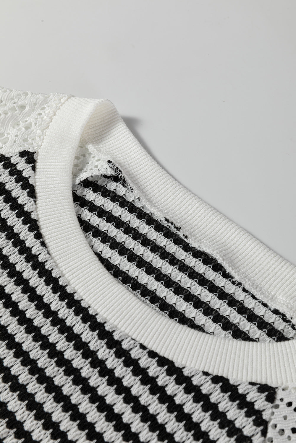 Amélie | Striped Textured Knit Top with Lace Patchwork